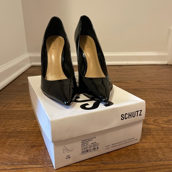Black Patent Leather Stiletto - Picture 1 of 3